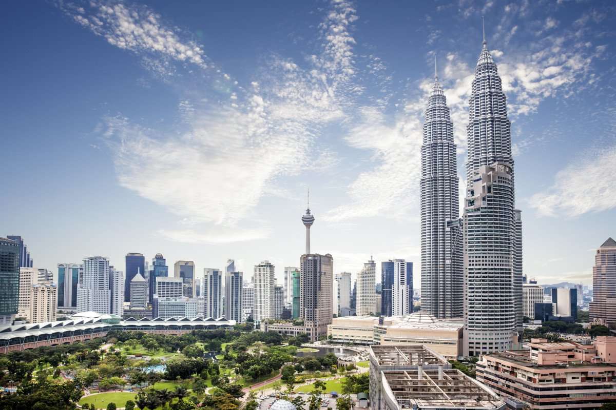Malaysia: Shipping Guide and eCommerce Market Insights